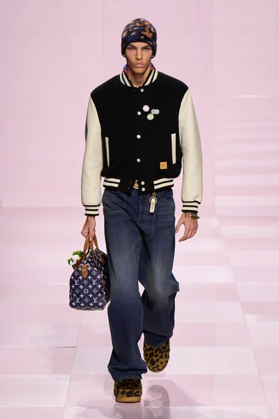 Look 28